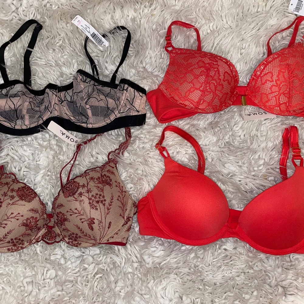 Lot of (4) Sonoma Bras Size 34A  NWT